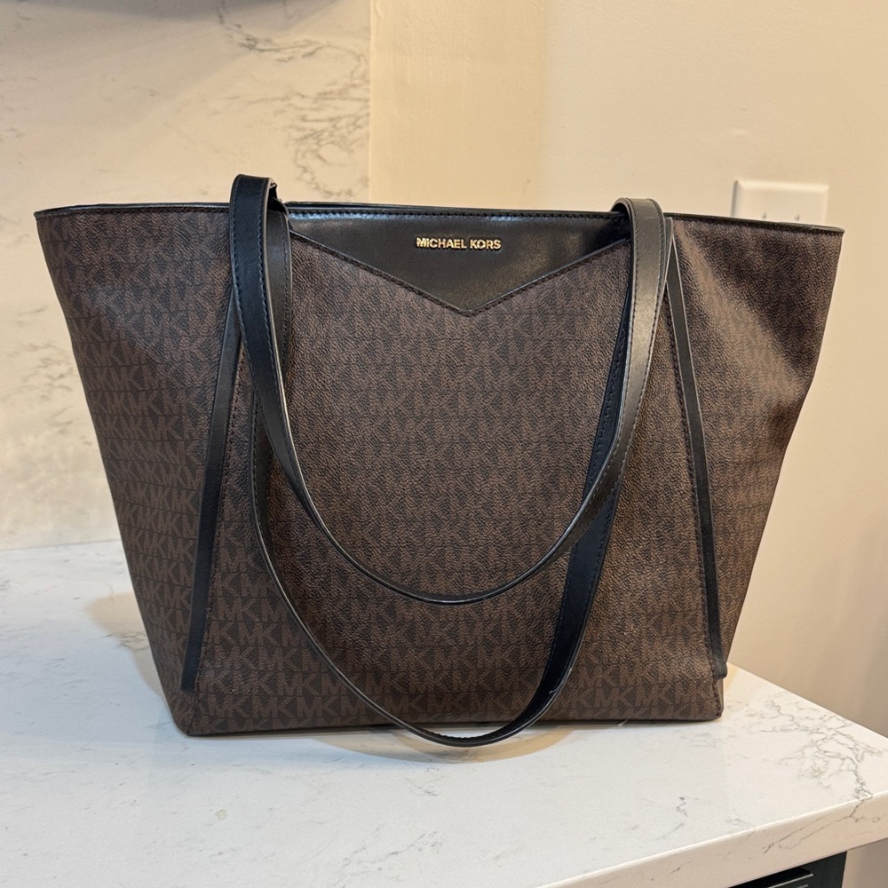 Michael Kors purse